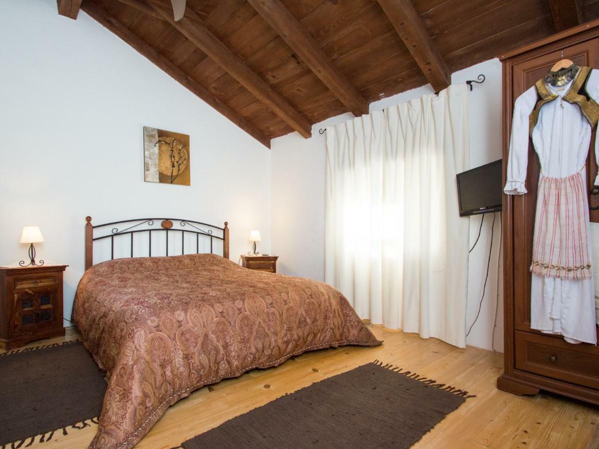 Lovely Stone With Private Garden And Terrace * Pula