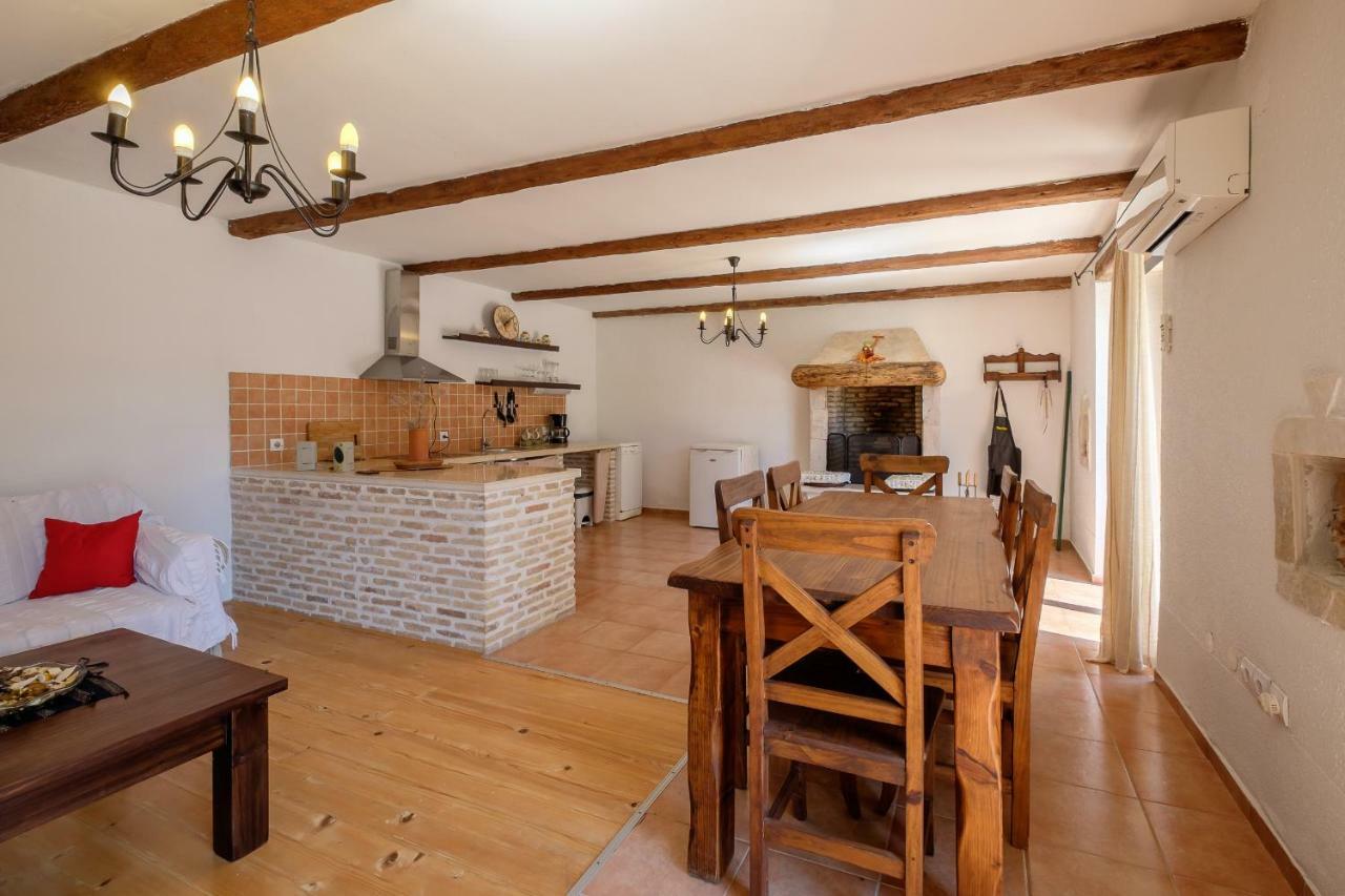 Lovely Stone With Private Garden And Terrace